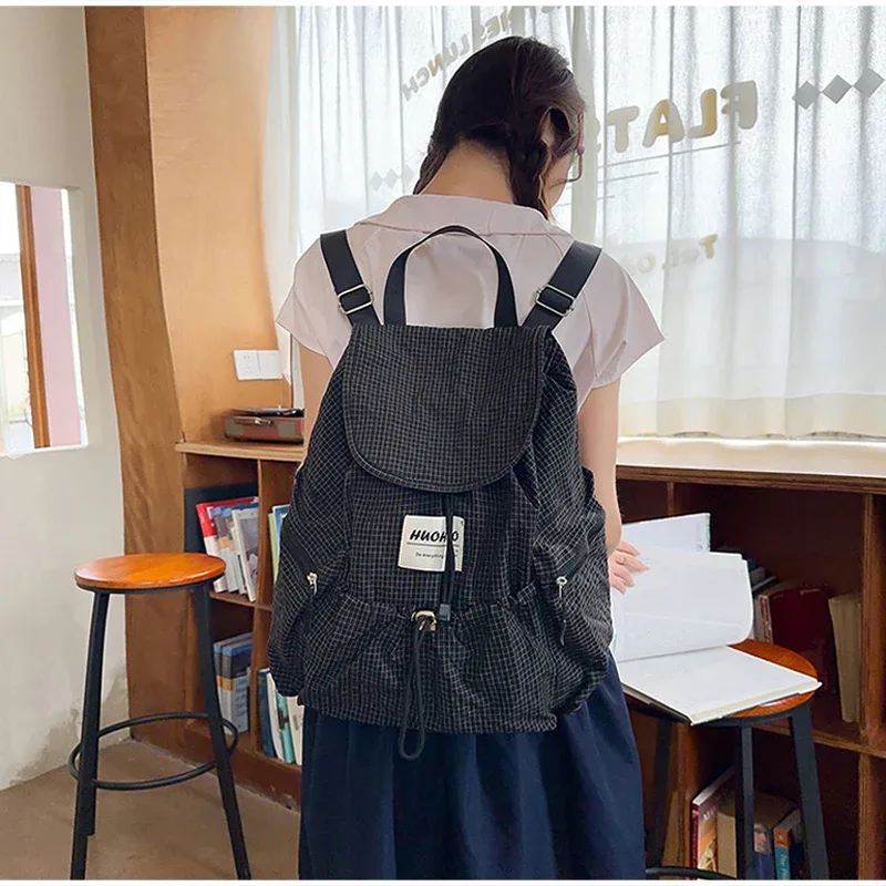 sac à dos minimaliste à carreaux tendance, grande capacité, multi-poches, décontracté, pour étudiants, sac d'école, sac de voyage vintage à carreaux.