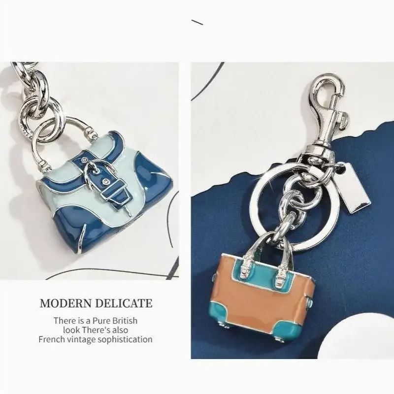 cadenas ornementation métal bleu blanc doré chaîne argentée pochette sac miniature vintage accessoires mode décoration clés organisation voyage
