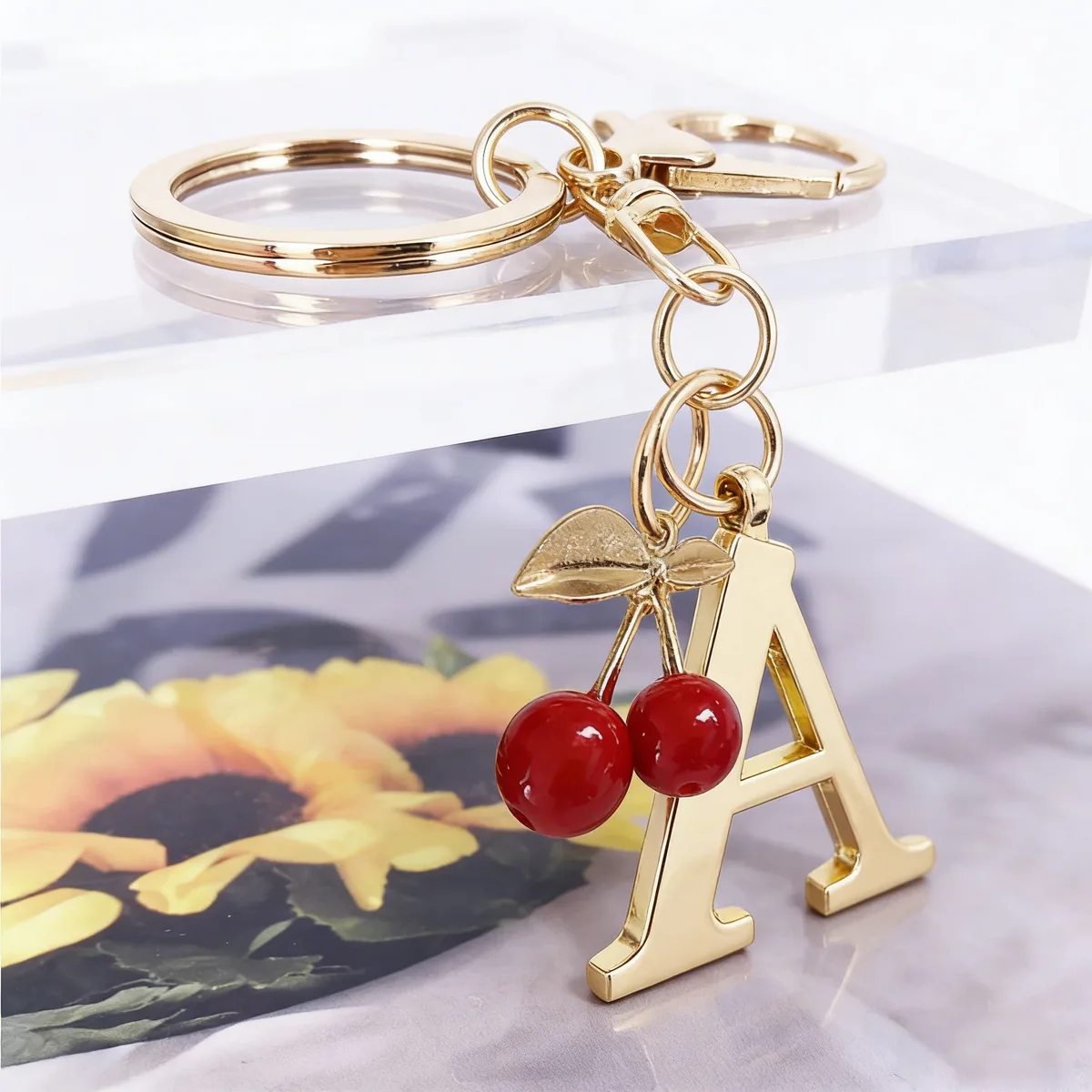 porte-clés élégant en or de qualité supérieure, pendentif 3d alphabet a-z, accessoire cœur rouge, anneau de porte-clés argenté tendance, pour sac/ordinateur portable