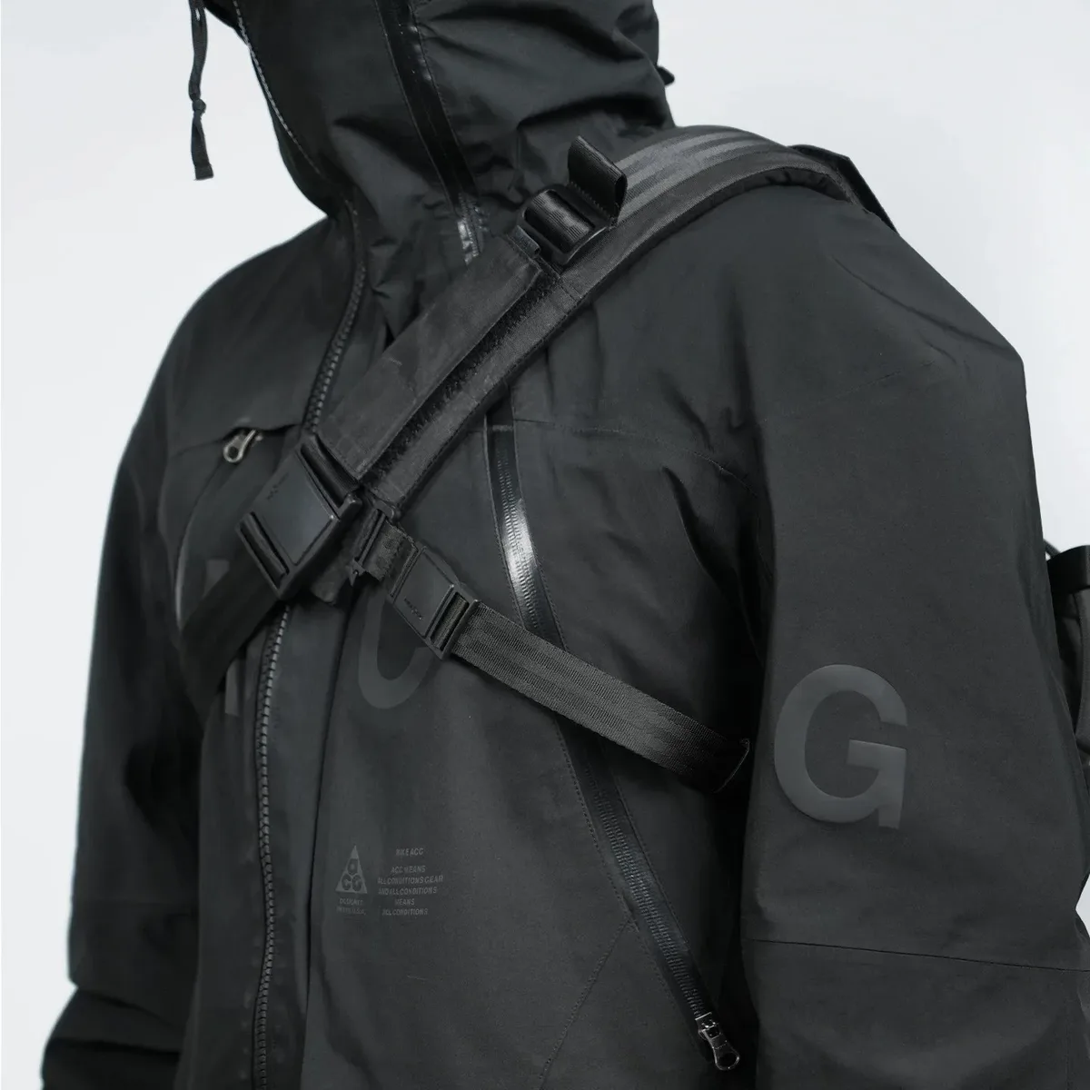 sac bandoulière tactique multifonctionnel d'extérieur avec rembourrage d'épaule, style hip hop techwear, accessoires de rembourrage de sangle de sac antidérapant