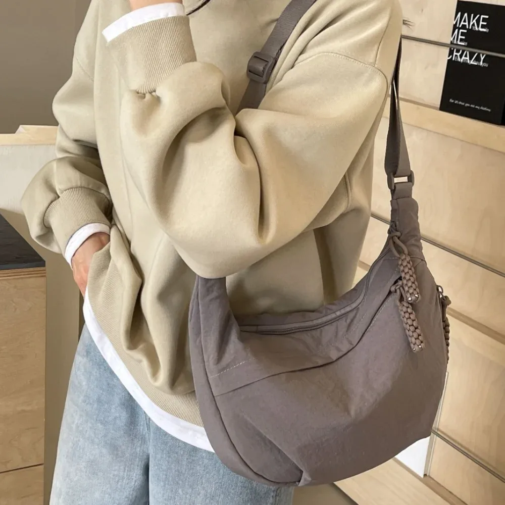 sacs à bandoulière en toile, nouvelle mode coréenne simplifiée, sac hobos de sport de grande capacité, sac de boulettes de couleur unie
