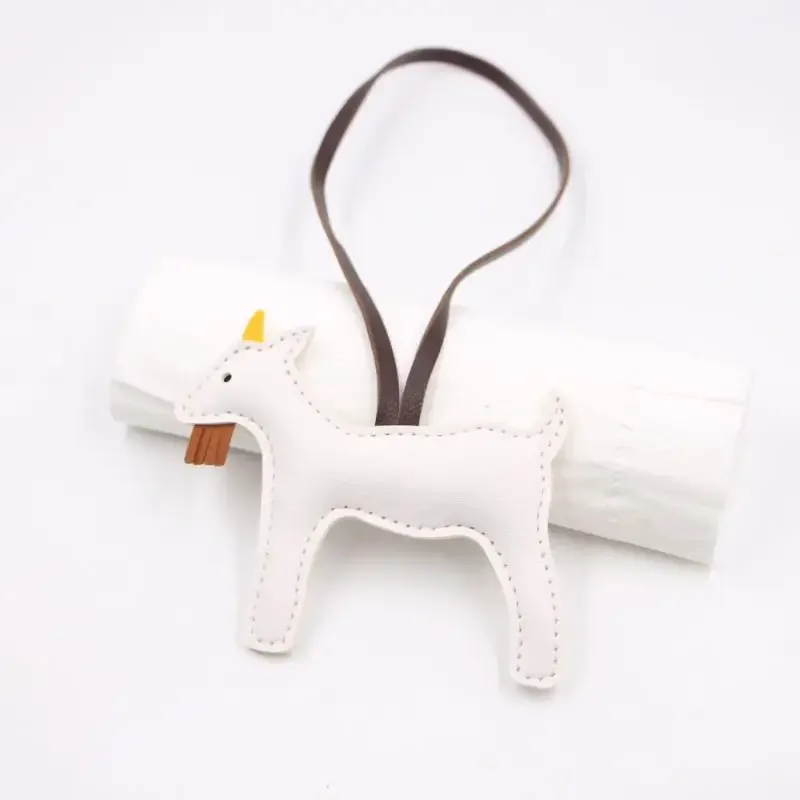 pendentif en cuir pu en forme de chèvre pour décorer sacs à main, sacs à dos et porte-clés