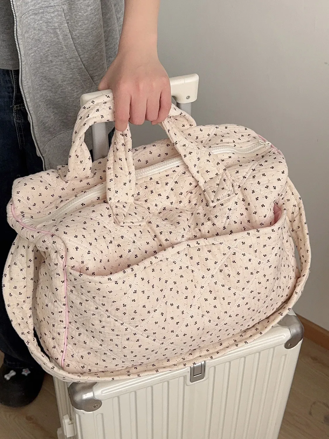 sac de voyage matelassé floral grande capacité yt, s'adapte aux valises à roulettes, idéal pour les courts séjours et les voyages d'affaires, pliable et léger