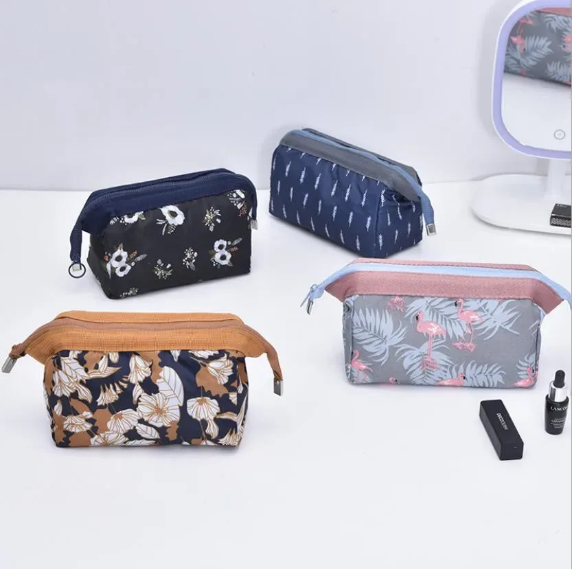trousse de toilette et de maquillage pour femme et fille, motif flamant rose, sac de rangement pour produits de beauté et articles de toilette, étui de voyage et de bain