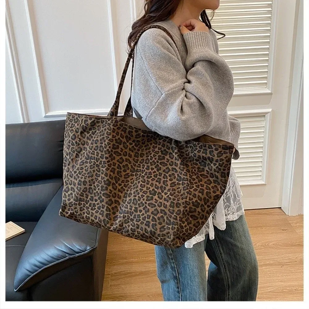 sac à bandoulière imprimé léopard tendance, grande capacité, sac fourre-tout pour femme, sac sous le bras texturé, sac bandoulière