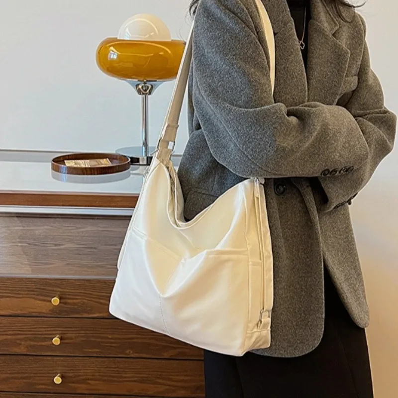 sac fourre-tout pour femmes, étudiantes universitaires, offre spéciale de la saison, nouveau sac à dos polyvalent haut de gamme de grande capacité pour les déplacements, automne hiver