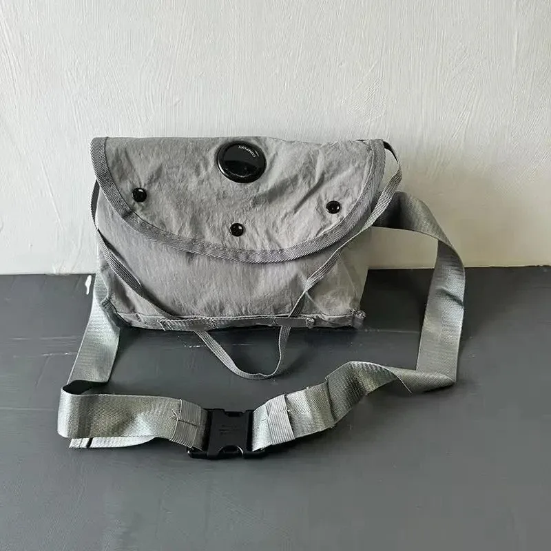 nouveau sac à bandoulière rétro pour homme, sac à bandoulière en nylon noir tendance, sac messager décontracté pour femme pour l'extérieur