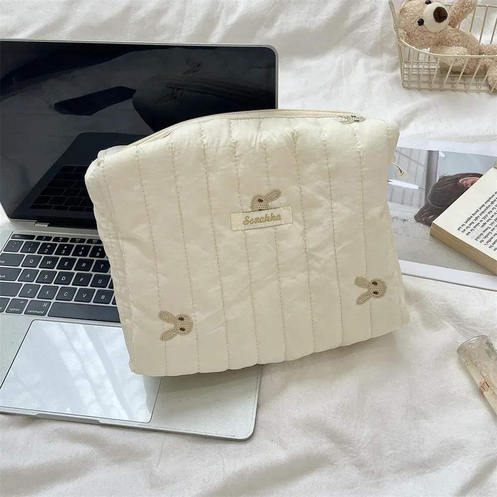 sac à cosmétiques matelassé brodé pour femmes, tissu en coton doux, trousse de maquillage pour dames, sacs à main de rangement, trousse à crayons pour filles d'université