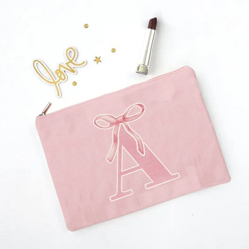 trousse de maquillage rose avec lettre initiale pour filles, poudres cosmétiques à fermeture éclair pour gorl'école de beauté, la remise des diplômes, le voyage, l'évaluation, la trousse de toilette