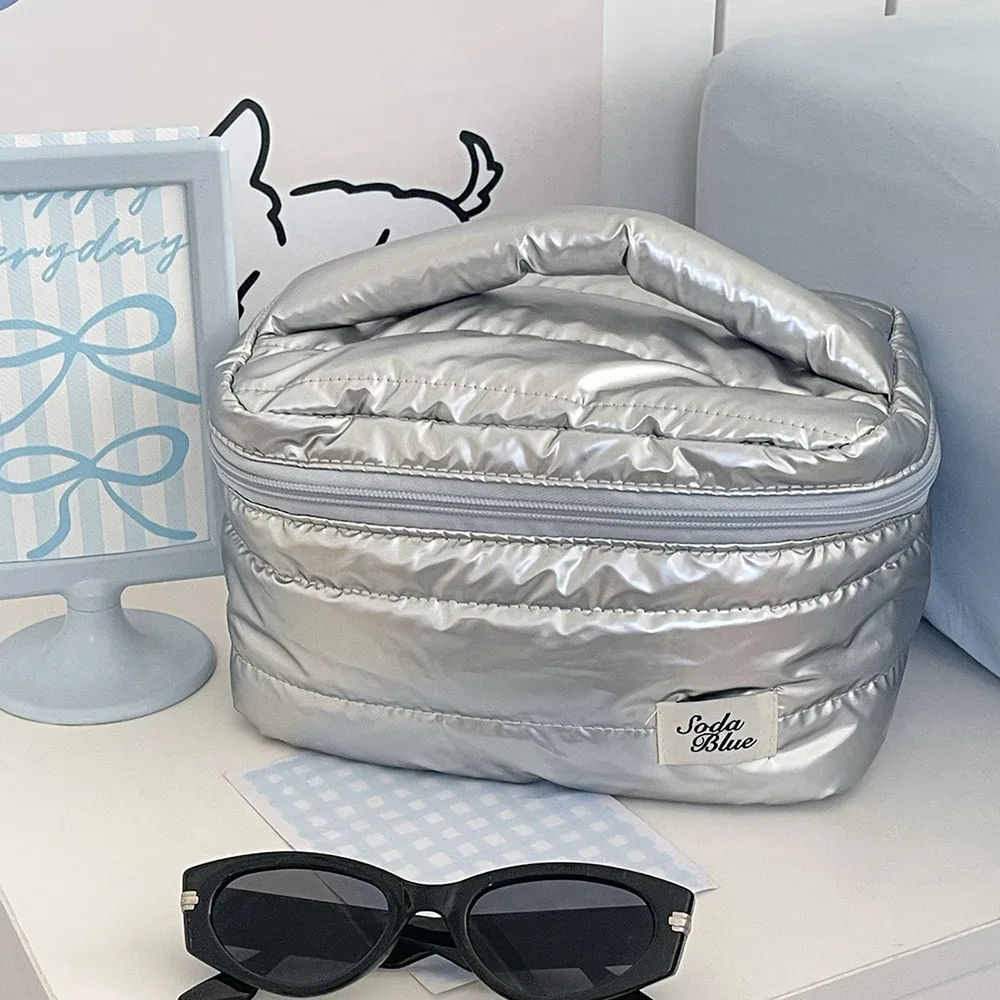 sac à main de maquillage étanche de grande capacité, vente en gros, pochette de rangement de cosmétiques et de toilette pour femmes, sac carré élégant à fermeture éclair pour dames