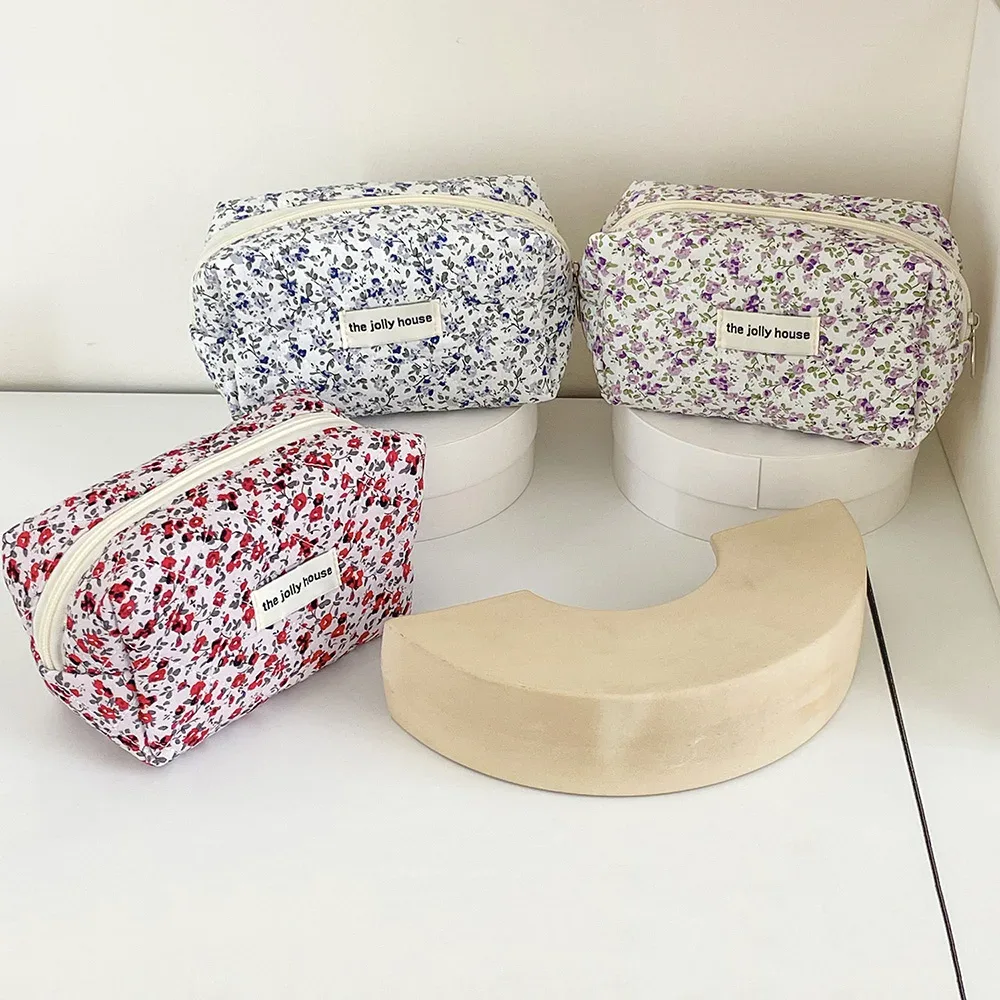 sac de rangement de maquillage matelassé à fleurs, organisateur de voyage portable, pochette de toilette cosmétique, sac à main de maquillage mignon, sacs floraux, vente en gros