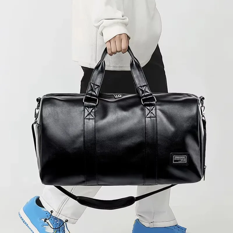 grand sac de voyage fourre-tout pour hommes et femmes, bagage à bandoulière pour extérieur, sac de week-end pour courtes distances, pochette de transport, sac sec/humide en pu