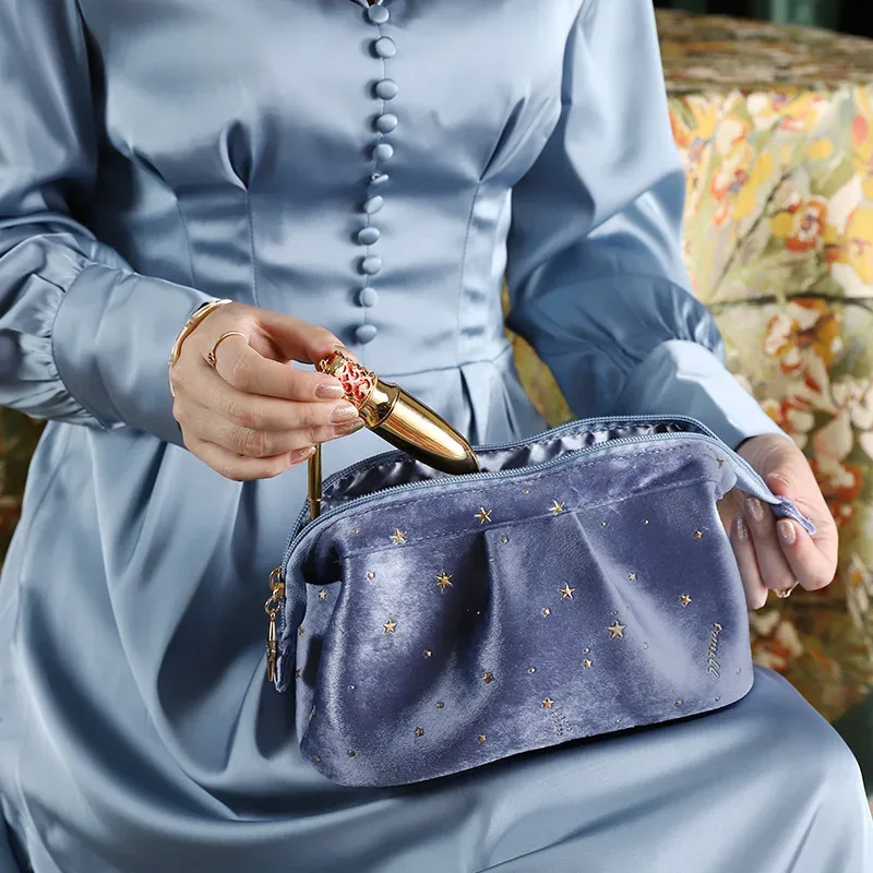 sac de maquillage portable pour femmes, organiseur de cosmétiques de grande capacité, sac de rangement pour produits de soin de la peau, trousse de toilette pour les voyages et les déplacements professionnels