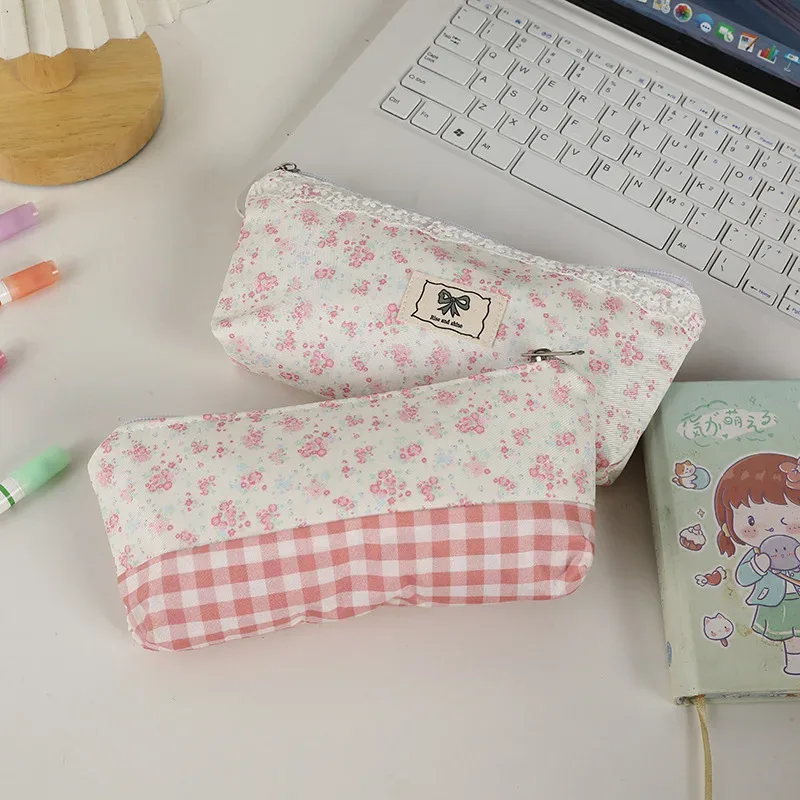 sac à cosmétiques en dentelle de haute qualité, sac à stylos design floral, sac de papeterie multifonctionnel de grande capacité, trousse à crayons pour étudiants