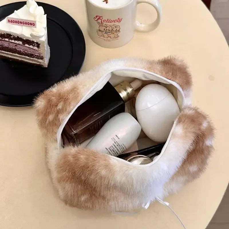 sac de rangement cosmétique en peluche douce à imprimé cerf, grande capacité, portable, pour voyage, soins de la peau, trousse de toilette, cadeau de vacances pour femmes