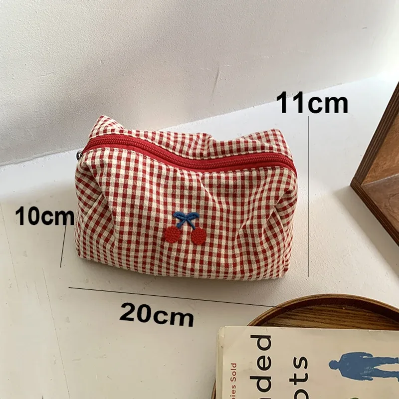 pochette de maquillage en coton à carreaux avec broderie cerise, sac de rangement cosmétique portable pour voyage, organiseur de toilette multifonctionnel