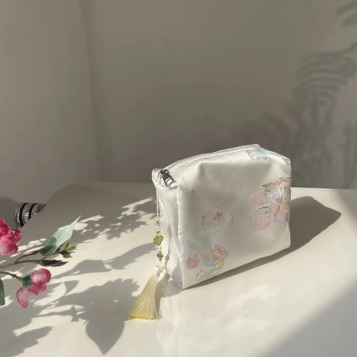 sac à cosmétiques élégant à fleurs pour femmes, organiseur de maquillage de voyage, pochette à fermeture éclair, sac de rangement