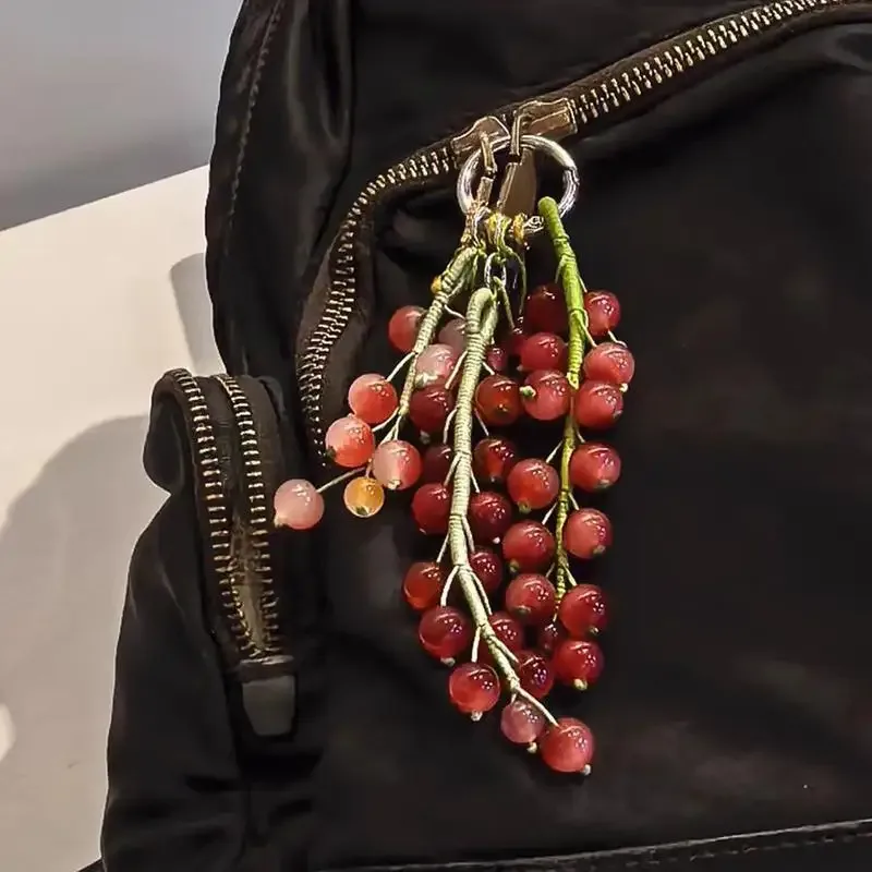 breloque de sac en perles faites à la main avec des perles en résine brillante, design mignon et charmant, parfait pour décorer un sac à dos ou un sac à main, cadeau idéal pour les filles.