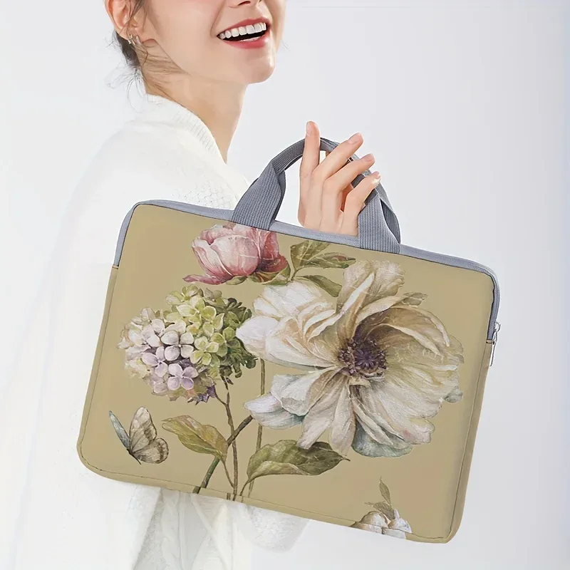 housse polyester motif floral fleurs roses blanches feuilles vertes papillons beige poignée grise protection ordinateur portable voyage
