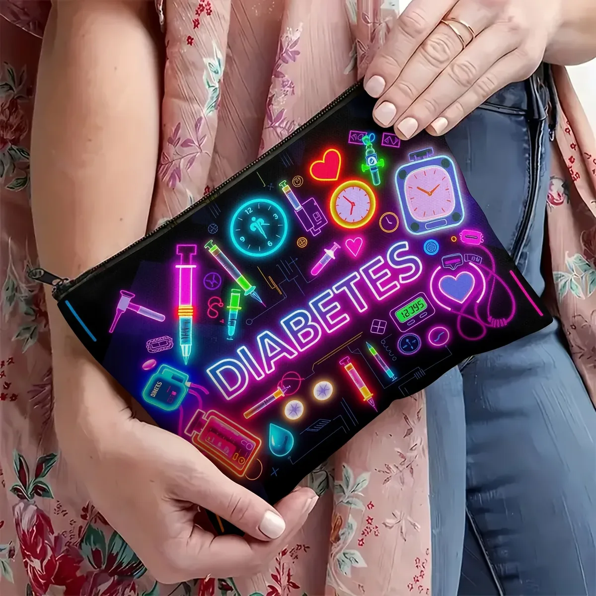 trousse de maquillage de voyage - design élégant avec fermeture éclair - motif icônes pour lecteurs de glycémie/insuline et médicaments