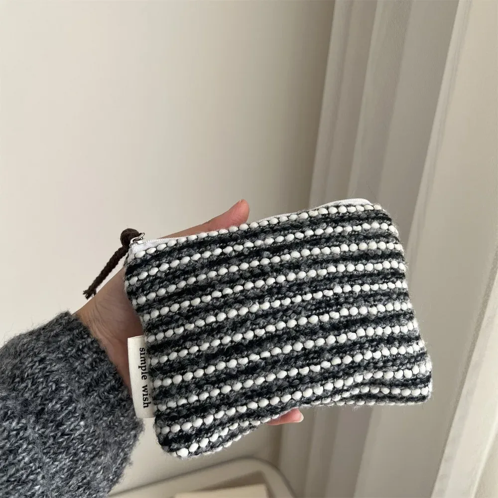 Mini trousse à cosmétiques rétro à carreaux et rayures, organiseur de maquillage, pochette élégante, sac de rangement polyvalent pour femme, hiver