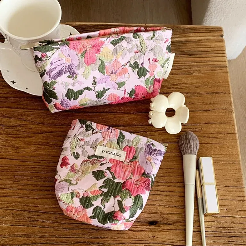 trousse de maquillage vintage à motifs floraux pour femme, pochette de voyage portable grande capacité, étui de rangement à fermeture éclair imprimé fleurs