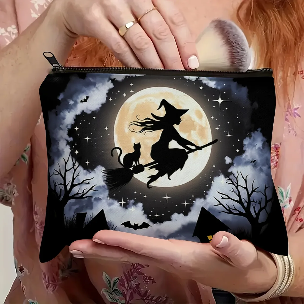 trousse de maquillage forêt enchantée sorcière et chat pleine lune – pochette cosmétique thème halloween effrayant avec chauves-souris, étoiles et motif pleine lune