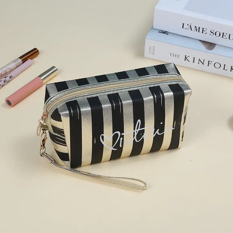 trousse de maquillage rayée portable et tendance pour femme – style coréen doux et cool, personnalisée et imperméable
