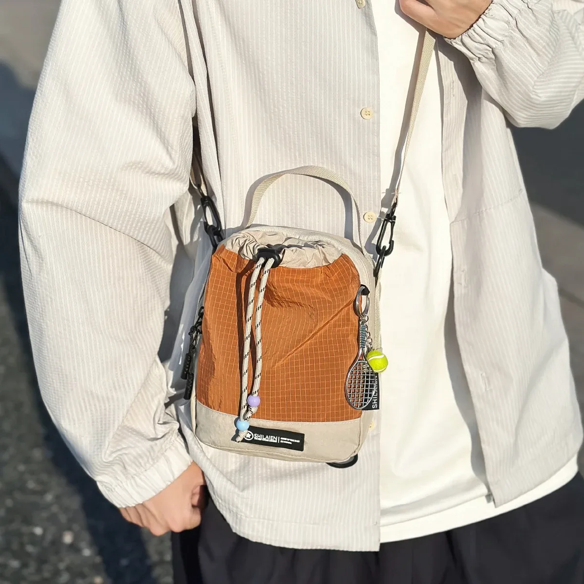 Sac à bandoulière de banlieue à la mode, sac pour téléphone portable, sac de poitrine léger multifonctionnel, tasse d'eau de grande capacité, sac à bandoulière étanche, sac de bouteille d'eau, Sports de plein air