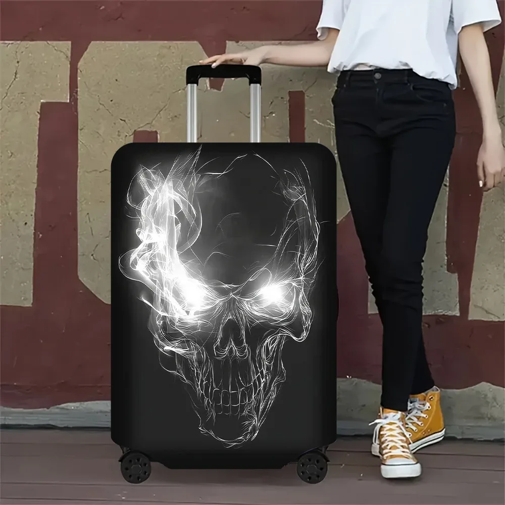 housse valise polyester motif crâne stylisé fumée gaz noire poignées roulettes transport voyage rectangulaire protection bagages