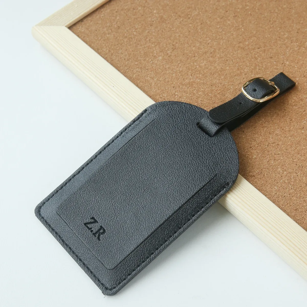 étiquette de bagage en cuir personnalisée avec initiales en relief, boucle réglable, couvercle rabattable pour la confidentialité, étiquette de voyage anti-perte pour valise