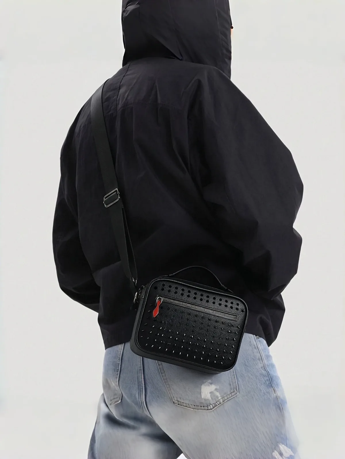 sac bandoulière de style punk pour homme, sac à bandoulière élégant pour homme, grande capacité, plusieurs poches et fermeture à glissière