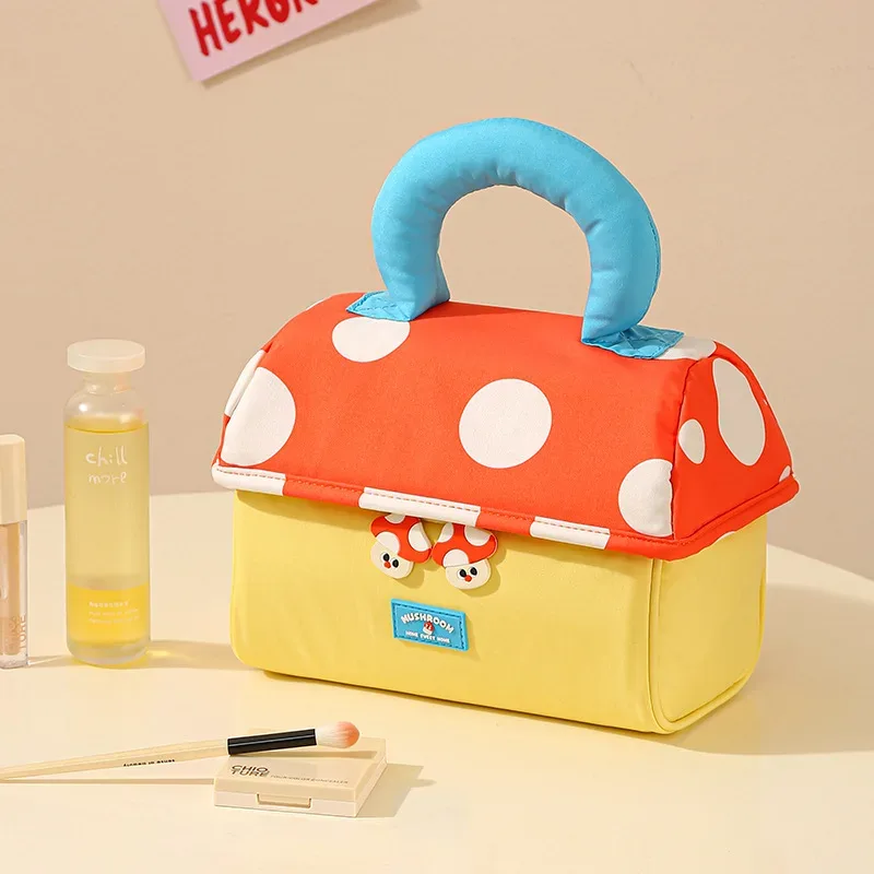 trousse de maquillage pour femmes, sac à cosmétiques en forme de champignon drôle et mignon, sac de rangement portable en tissu de voyage oxford de grande capacité