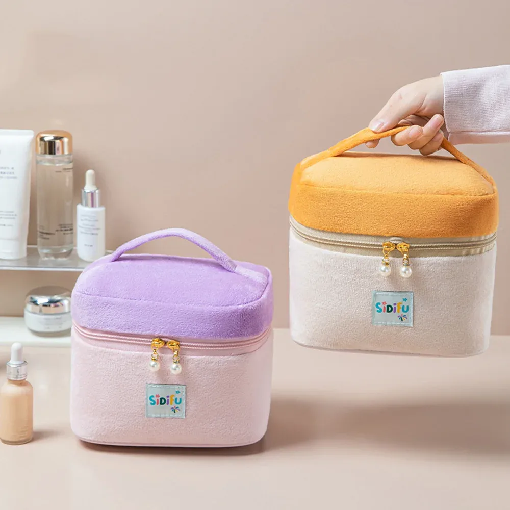 sac de rangement de cosmétiques de voyage pour femmes, fourre-tout mignon, pochette de maquillage de toilette de grande capacité, sac carré portable à fermeture éclair pour peluches