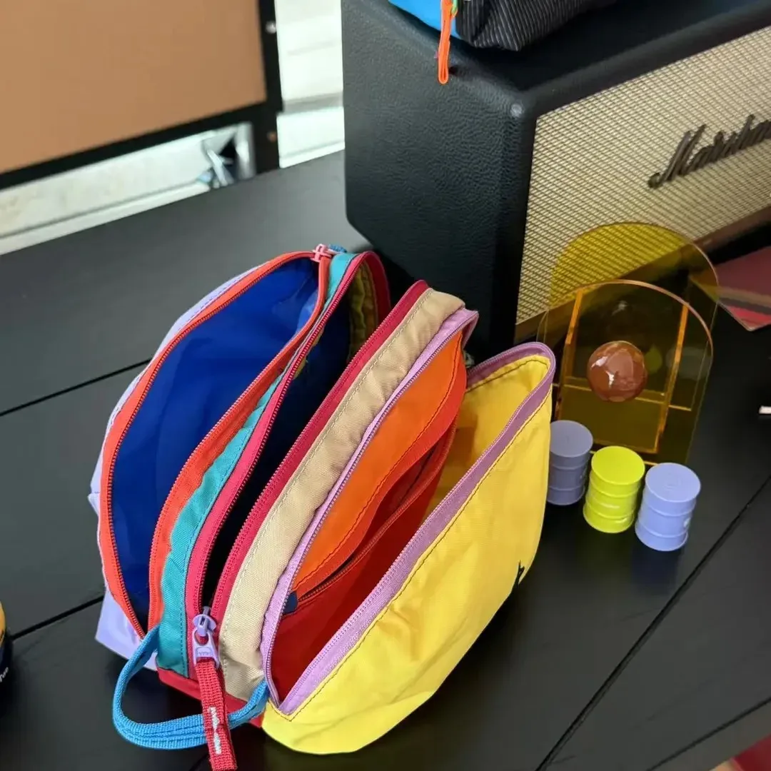 sac de voyage léger grande capacité pour maquillage et articles de toilette, sac à bandoulière de voyage couleur dopamine, sac de toilette suspendu en nylon imperméable