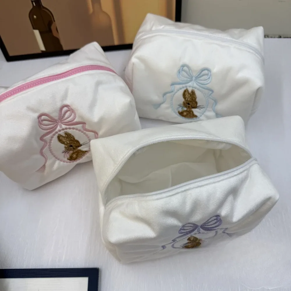 trousse de toilette de voyage blanche et rose à fermeture éclair pour femmes et filles, sac cosmétique lapin kawaii avec nœud en dentelle, grande capacité, organisateur de maquillage