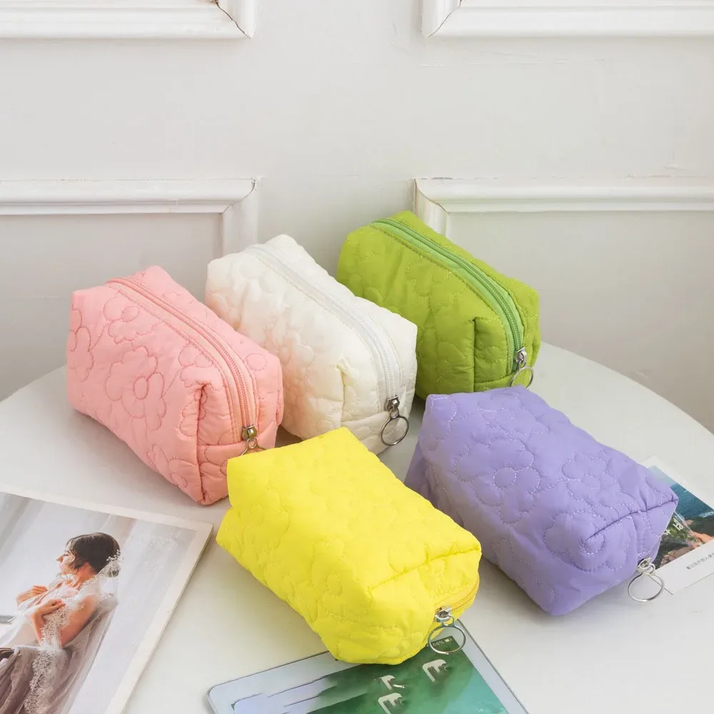 trousse de maquillage de voyage souple de grande capacité pour femmes, sac de rangement de fleurs matelassées, trousse de toilette portable, sac de détermination, document de bonbons à la mode