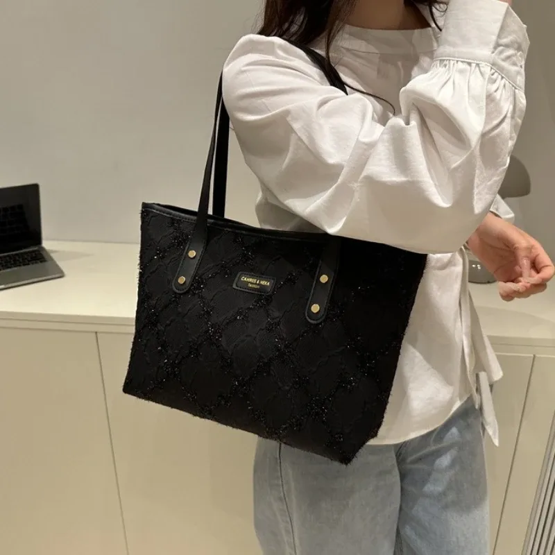 sac fourre-tout minimaliste pour femme, sac à main grande capacité en dentelle élégante avec bandoulière en cuir, sac décontracté à porter sous le bras, idéal pour les trajets quotidiens