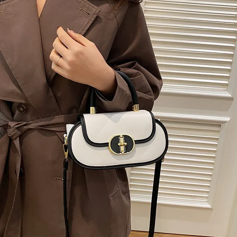 sac à bandoulière carré élégant pour femme, style luxueux haut de gamme, design unique, sac à main multifonctionnel décontracté pour le travail et les week-ends