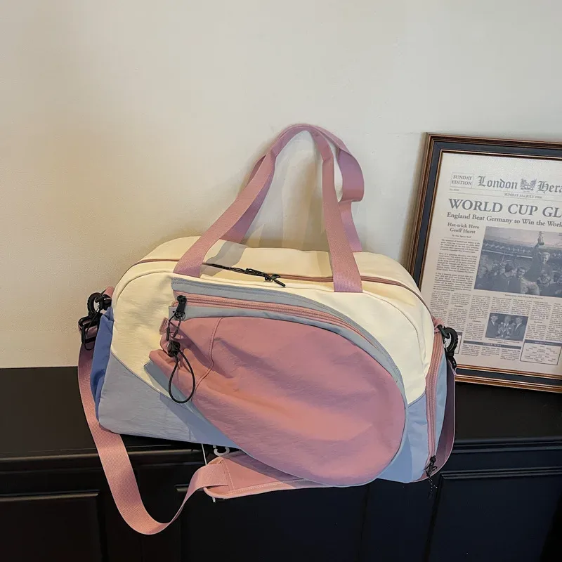 sac de sport multifonctionnel pour tennis avec porte-chaussettes, sac de sport de gym avec bandoulière, sac de week-end en nylon colorblock pour femmes