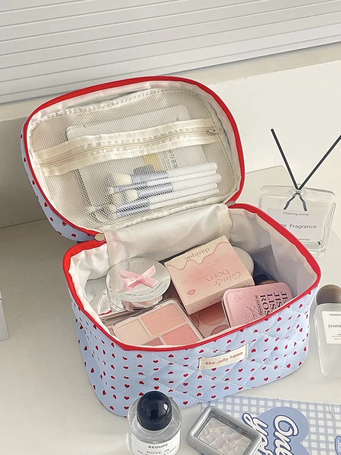 pochette à maquillage en forme de cœur, trousse de toilette portable grande capacité, nouveau style tendance et élégant