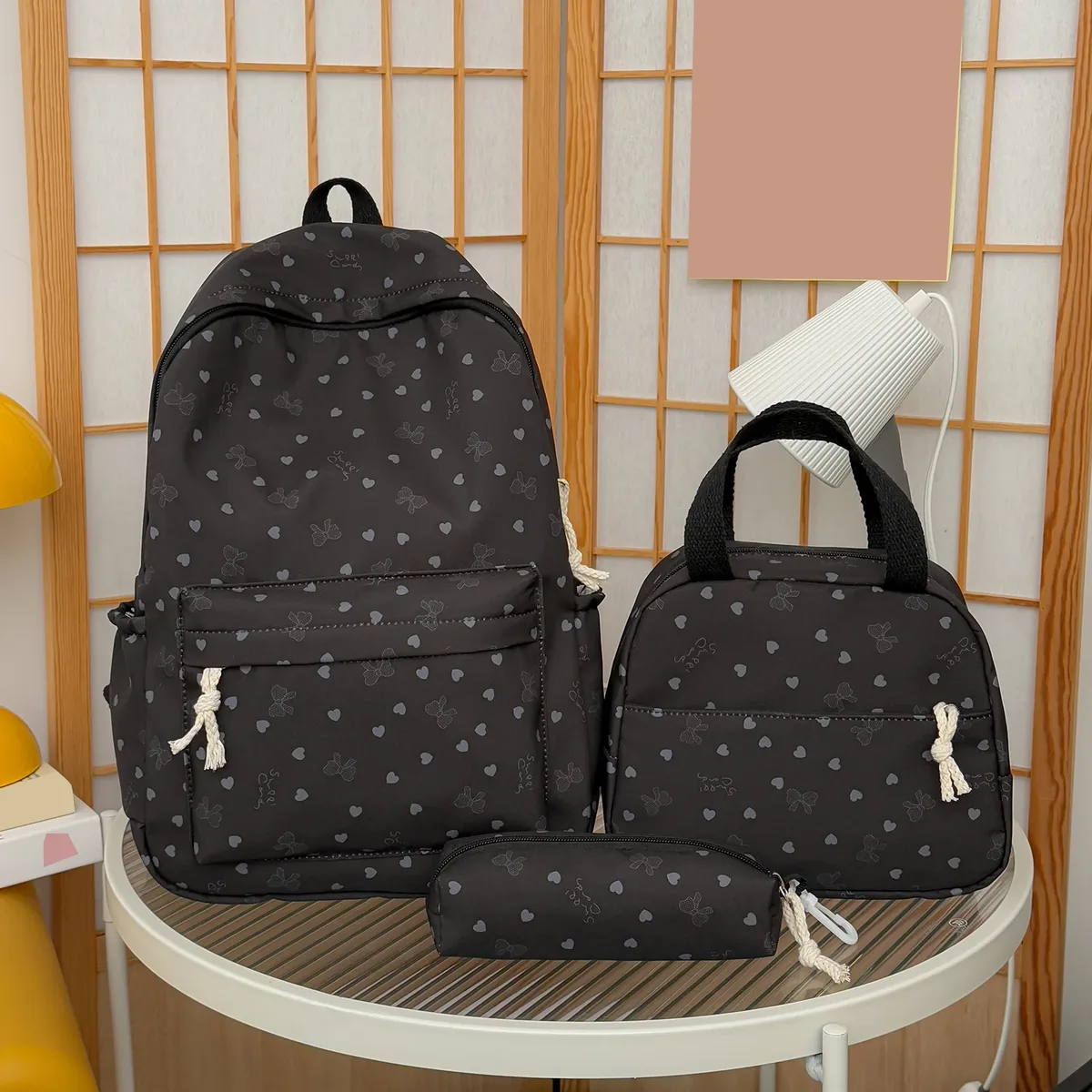 sac dos nylon papillons cœurs noir blanc rose adolescentes étudiantes voyage école pochette main set