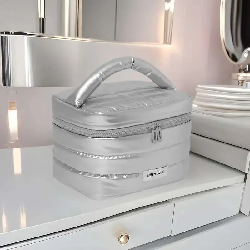 sac de rangement de soins de la peau pour rouge à lèvres de grande capacité, sac de voyage portable pour femmes, cadeau idéal, nouveau design 2025, sac à cosmétiques, sacs de maquillage portables