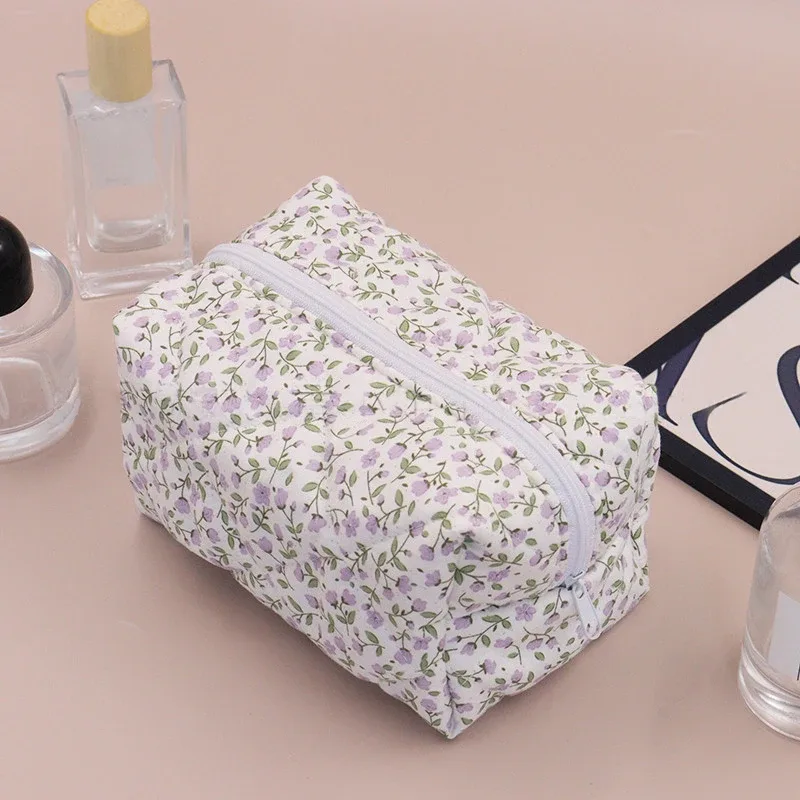 sac de rangement de maquillage matelassé à fleurs, organisateur de voyage portable, pochette de toilette cosmétique, sac à main de maquillage mignon, sacs floraux, vente en gros