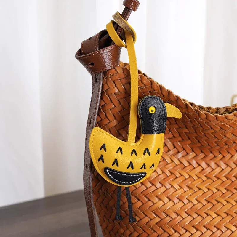 pendentif de valise en forme de canard de dessin animé, porte-clés créatif et mignon, pendentif pour vêtements, sac tendance suspendu, cadeau exquis, décorations de voiture