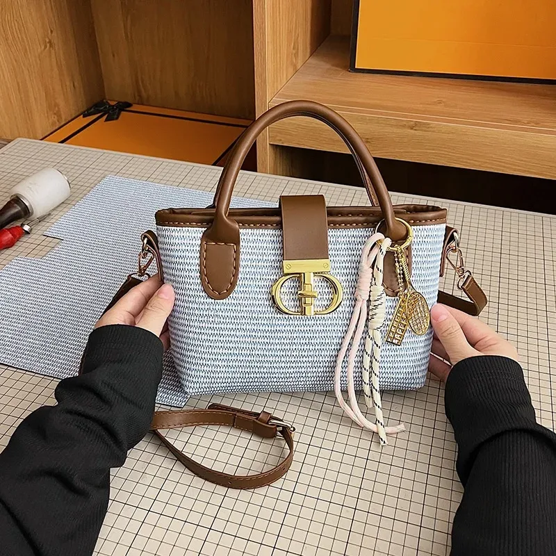 sac fourre-tout fait à la main, sac à main à bandoulière, accessoire artisanal en cuir, ensemble de matériel semi-fini cousu à la main, bricolage