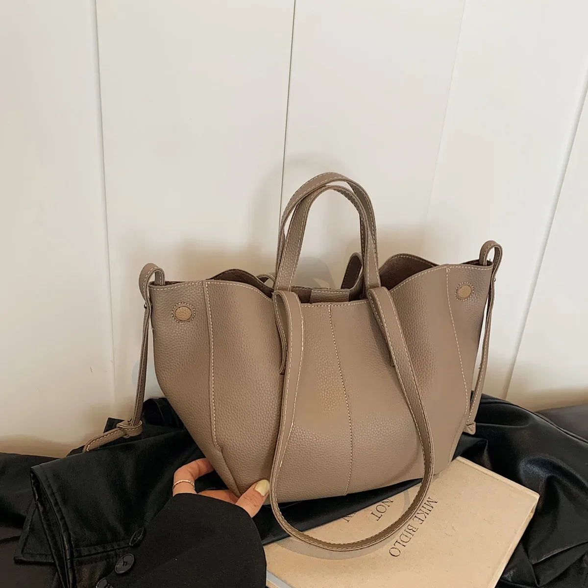 sac à dos grande capacité en cuir pour femme, sac à main de luxe pour le quotidien, sac de shopping, sac de voyage, sac fourre-tout imperméable et tendance