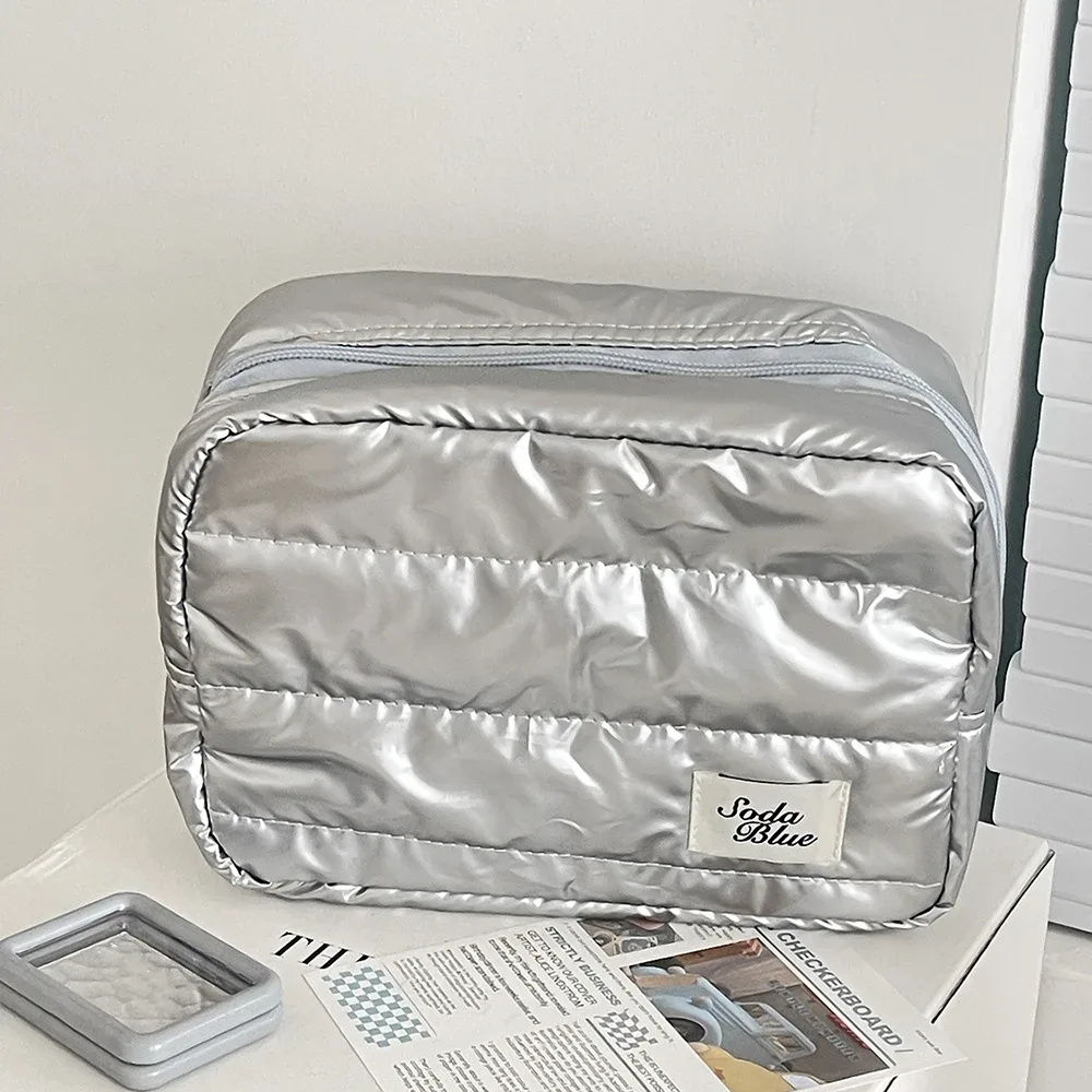 sac à main de maquillage étanche de grande capacité, vente en gros, pochette de rangement de cosmétiques et de toilette pour femmes, sac carré élégant à fermeture éclair pour dames