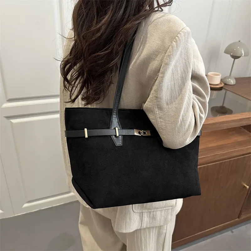 sacs fourre-tout à bandoulière imprimé léopard avec garniture en similicuir marron et détail de fermoir doré, sacs à main spacieux pour femmes, pour le travail et l'usage quotidien