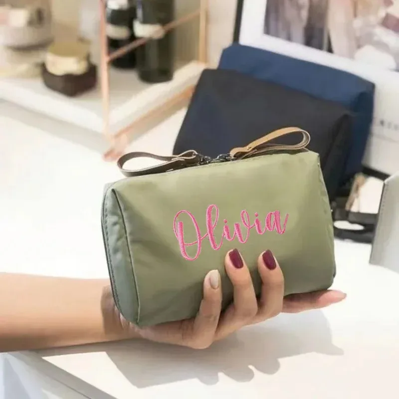 sac de rangement portable en nylon imperméable avec nom personnalisé, sac de rangement à double fermeture éclair, sac de maquillage brodé pour femmes, cadeau parfait pour un mariage, usage quotidien